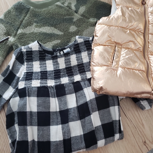 Old Navy 18-24 month 2 Dresses and Vest Lot - Picture 2 of 7